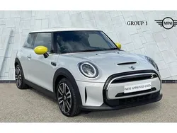 White silver Used 2021 Mini Cooper S Level 2 Hatchback | £14,895 (Fair price)