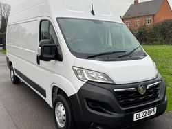 White Used 2022 Vauxhall Movano MPV | £16,495 (A bit pricey)