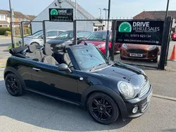 Black Used 2014 Mini ONE Hatchback | £4,750 (Super price)