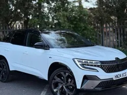 White Used 2024 Renault Austral Techno Esprit Alpine SUV | £24,605 (Fair price)