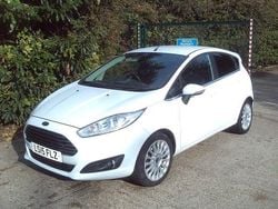 White Used 2015 Ford Fiesta Titanium Hatchback | £6,995 (Fair price)