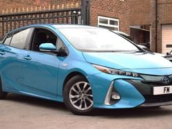 Blue Used 2020 Toyota Prius Business Edition Hatchback | £17,450 (Expensive)