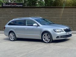 Silver Used 2014 Skoda Superb Elegance Estate | £6,989 (Fair price)