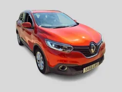 Flame red Used 2015 Renault Kadjar Dynamique SUV | £7,495 (Fair price)