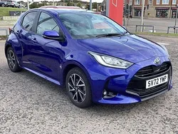 Blue Used 2022 Toyota Yaris Hybrid Design Hatchback | £16,300 (Good price)