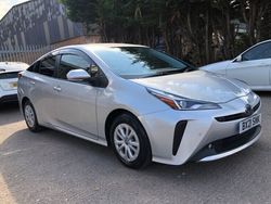 Silver Used 2024 Toyota Prius Hatchback | £13,800 (Fair price)