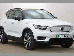 White Used 2022 Volvo XC40 Pro SUV | £27,950 (Fair price)