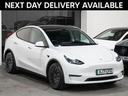 White Used 2022 Tesla Model Y SUV | £21,500 (Fair price)