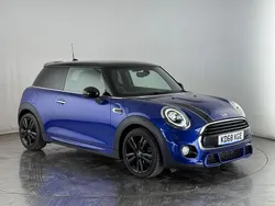 Blue Used 2019 Mini Cooper Hatch Hatchback | £13,550 (Good price)