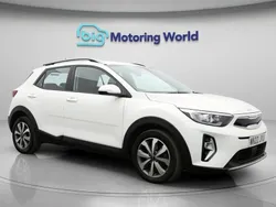White Used 2022 Kia Stonic 2 SUV | £12,000 (Good price)
