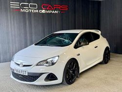 White Used 2014 Vauxhall Astra Coupe | £9,495