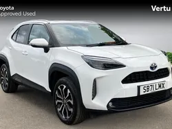 Used 2022 Toyota Yaris Hybrid Design Estate | £17,216 (Good price)