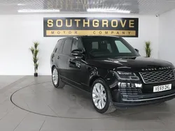Black Used 2019 Land Rover Range Rover Vogue SE SUV | £33,989 (Good price)