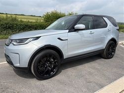 Silver Used 2022 Land Rover Discovery 5 SE SUV | £37,990 (Good price)