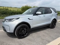 Silver Used 2022 Land Rover Discovery 5 SE SUV | £37,990