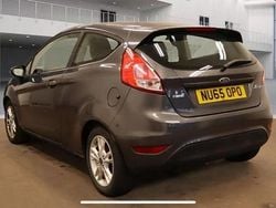 Grey Used 2015 Ford Fiesta Zetec Hatchback | £2,995 (Super price)