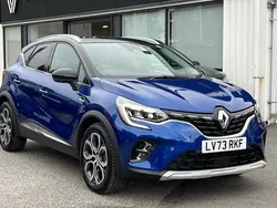 Id metallic iron blue Used 2022 Renault Captur Techno SUV | £18,996 (Fair price)
