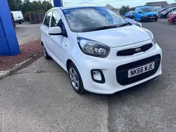 White Used 2016 Kia Picanto Air Hatchback | £4,595 (Fair price)