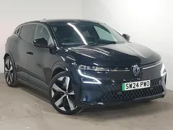 Black Used 2024 Renault Mégane Komfort Hatchback | £21,998 (Fair price)