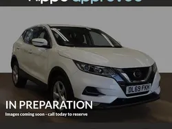 White Used 2019 Nissan Qashqai Acenta Premium SUV | £11,480 (Fair price)