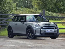 Moonwalk grey Used 2022 Mini Cooper SE Hatch Hatchback | £12,975