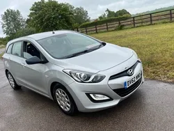 Silver Used 2012 Hyundai i30 Classic Estate | £2,790 (Fair price)