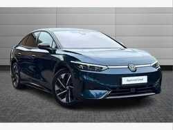 Aquamarine blue Used 2024 VW ID.7 Pro Sedan | £33,050 (Super price)