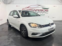White Used 2019 VW Golf VII SE Hatchback | £11,299 (Fair price)