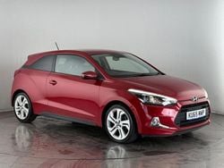 Red Used 2015 Hyundai i20 Sport Coupe | £5,250 (Fair price)