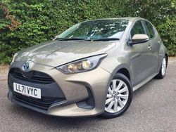 Bronze Used 2022 Toyota Yaris Hybrid Hatchback | £13,399 (Super price)