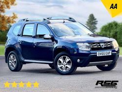 Blue Used 2015 Dacia Duster Lauréate SUV | £5,650 (Fair price)