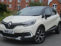White Used 2018 Renault Captur Signature SUV | £8,988 (Fair price)