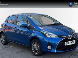 Blue Used 2017 Toyota Yaris Hatchback | £7,999 (Fair price)