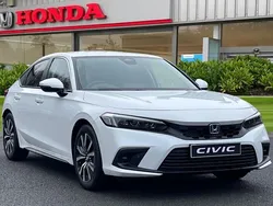 White New 2025 Honda Civic Elegance Hatchback | £34,155 (Fair price)