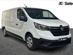 White Used 2023 Renault Trafic Van | £16,000 (Good price)