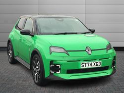 Twotone metallic pop green with black roof + re Used 2025 Renault R5 Komfort Hatchback | £23,495 (Fair price)