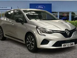Used 2022 Renault Clio V Evolution Hatchback | £11,300 (Good price)