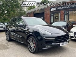 Black Used 2017 Porsche Cayenne Turbo SUV | £40,990