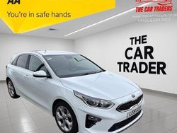 White Used 2019 Kia Ceed 3 Hatchback | £8,688 (Fair price)