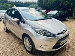 Silver Used 2009 Ford Fiesta Style Hatchback | £1,250 (Good price)