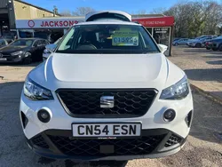 White Used 2024 Seat Arona SE SUV | £13,995 (Good price)