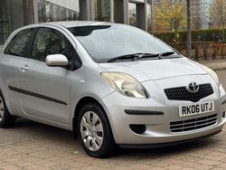 Silver Used 2006 Toyota Yaris T3 Hatchback | £1,690 (Fair price)