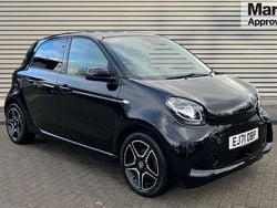 Bodypanels in black Used 2021 Smart ForFour Electric Drive Premium Hatchback | £8,780 (Fair price)
