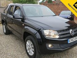 Black Used 2013 VW Amarok Trendline Pickup | £10,995 (Fair price)