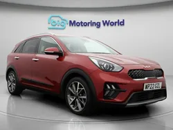 Red Used 2022 Kia Niro 3 SUV | £13,300 (Fair price)