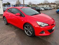 Red Used 2014 Vauxhall Astra GTC Edition Hatchback | £4,295 (Good price)