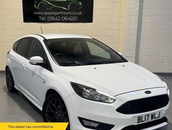 White Used 2017 Ford Focus ST-Line Hatchback | £6,990 (Good price)