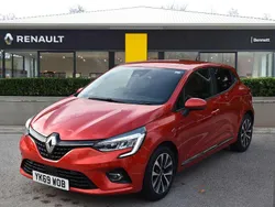 Red Used 2020 Renault Clio V Iconic Hatchback | £10,981 (Fair price)