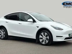 White Used 2022 Tesla Model Y Long Range SUV | £24,795 (Good price)