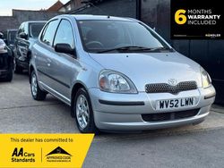 Silver Used 2002 Toyota Yaris Hatchback | £2,990 (Fair price)